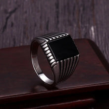 Load image into Gallery viewer, Simple Black Onyx Ring